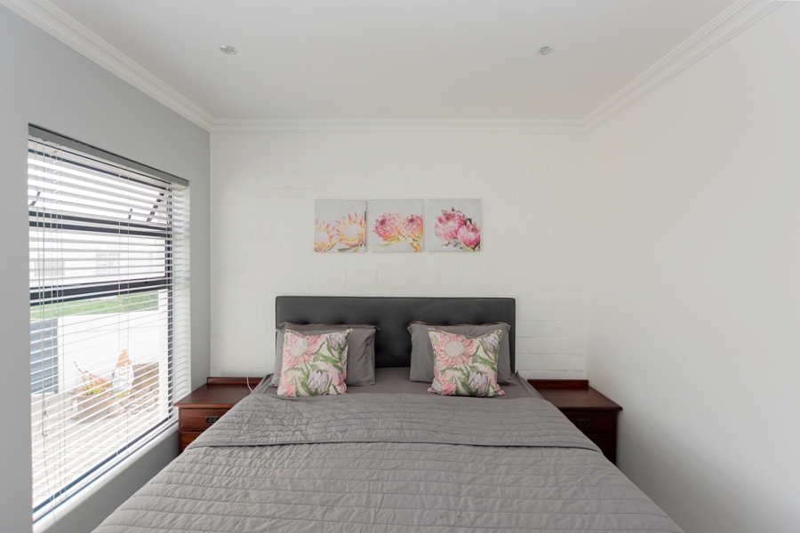 3 Bedroom Property for Sale in Britannia Bay Western Cape